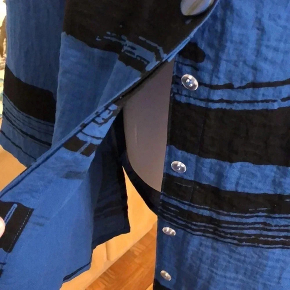 Habitat blue/black tunic top with three large decorative buttons. - Picture 3 of 9